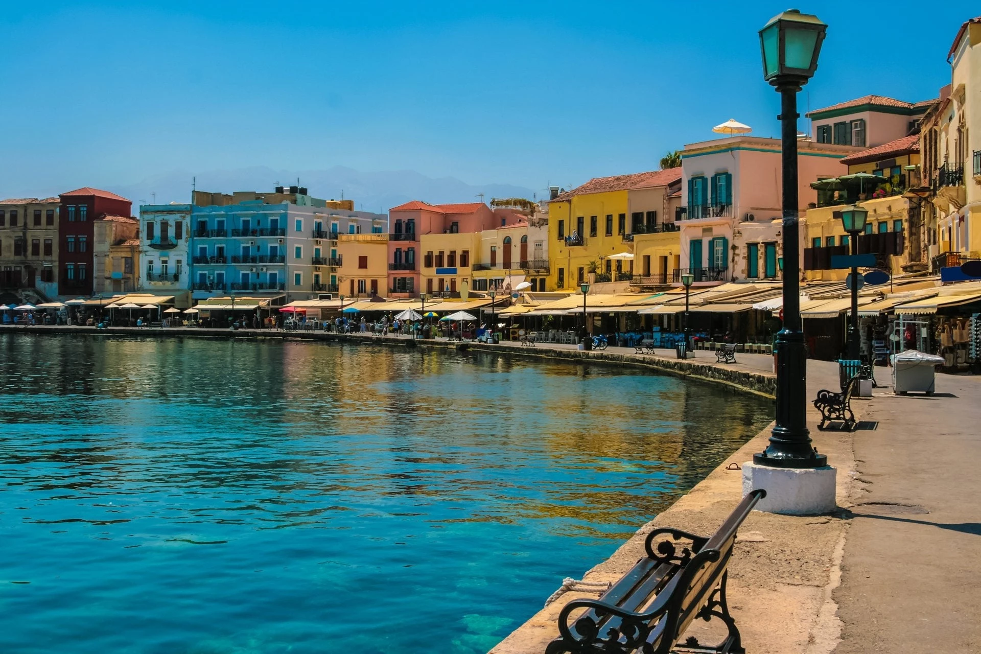 Τραγική η κατάσταση με τα ενοίκια στα Χανιά: Δάσκαλοι σε rent a room, καθηγητές σε κάμπινγκ και φοιτητές… που εγκαταλείπουν τις σχολές τους